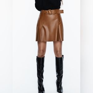 NWOT - Zara - Feaux Leather Pleated Mini Skirt